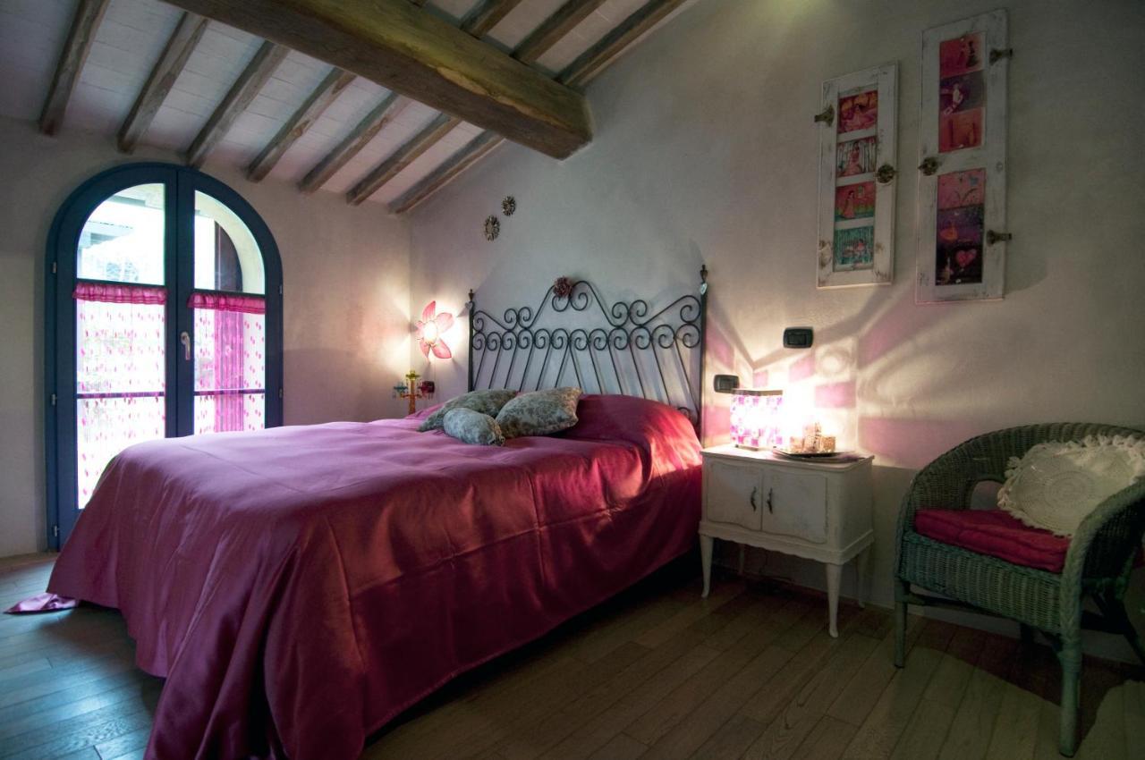 Bed and Breakfast La Casina Di Cioccolata Барберино-Валь-д'Эльса Экстерьер фото